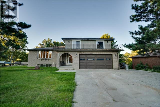 5472 Onwatin Lake, House detached with 4 bedrooms, 2 bathrooms and null parking in Greater Sudbury ON | Card Image