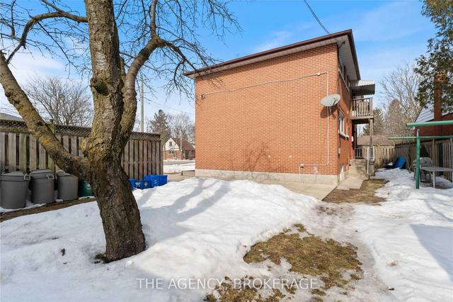 115 Roxborough Ave, House detached with 4 bedrooms, 3 bathrooms and 5 parking in Kitchener ON | Image 26