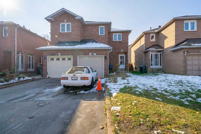 5562 Cortina Cres, House semidetached with 3 bedrooms, 3 bathrooms and 4 parking in Mississauga ON | Image 12