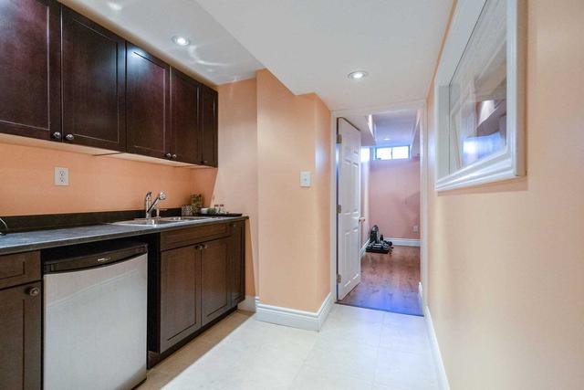 234 Deepsprings Cres, House attached with 3 bedrooms, 4 bathrooms and 3 parking in Vaughan ON | Image 4