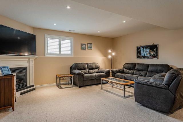 5817 Ironwood St, House detached with 3 bedrooms, 3 bathrooms and 6 parking in Niagara Falls ON | Image 17