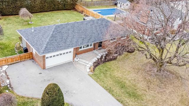 404 Cochrane St, House detached with 3 bedrooms, 2 bathrooms and 9 parking in Whitby ON | Image 23