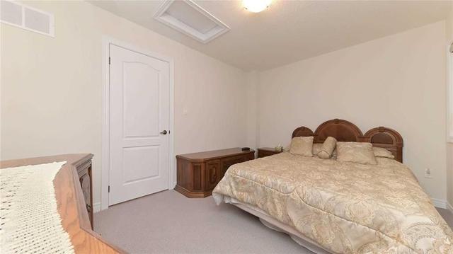 44 Lobelia St, Condo with 2 bedrooms, 3 bathrooms and 4 parking in Brampton ON | Image 21