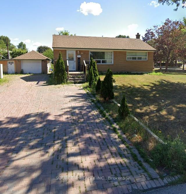 88 Hurricane Ave, House detached with 3 bedrooms, 2 bathrooms and 6 parking in Vaughan ON | Image 2