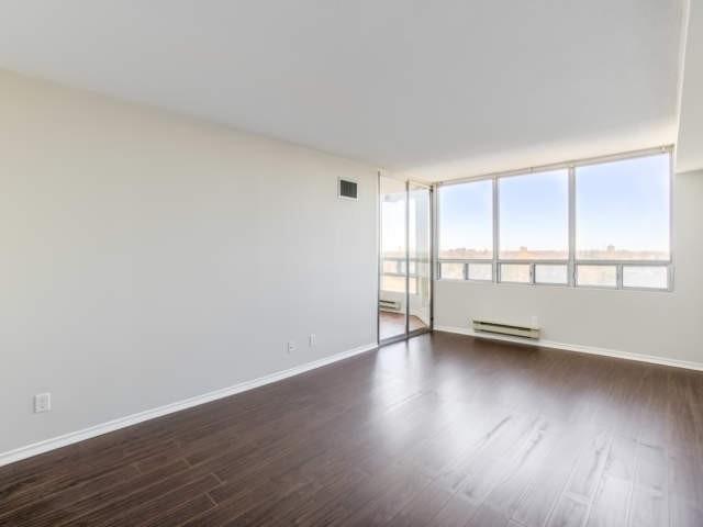 711 - 330 Mill St S, Condo with 2 bedrooms, 2 bathrooms and 2 parking in Brampton ON | Image 13