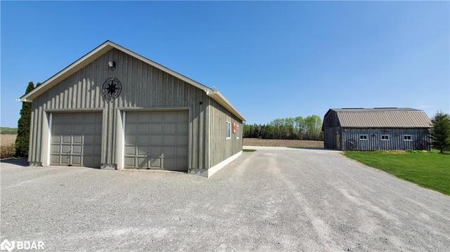 3167 6 Flos Road W, House detached with 5 bedrooms, 3 bathrooms and 13 parking in Springwater ON | Image 41