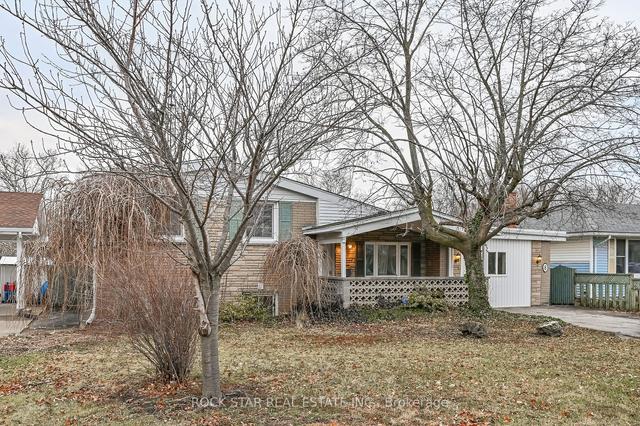 8 Birchwood Circ, House detached with 5 bedrooms, 1 bathrooms and 4 parking in St. Catharines ON | Image 12