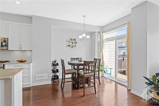 2482 Regatta Avenue, Townhouse with 3 bedrooms, 3 bathrooms and 3 parking in Ottawa ON | Image 10