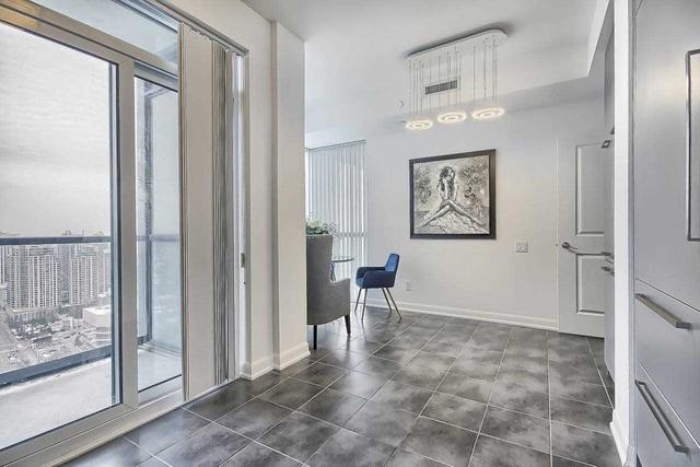 lph 306 - 5168 Yonge St, Condo with 2 bedrooms, 3 bathrooms and 1 parking in Toronto ON | Image 2