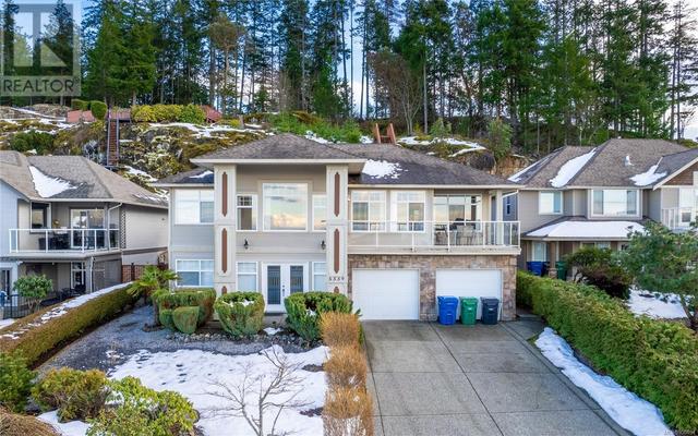 5559 Cliffside Rd, House detached with 5 bedrooms, 3 bathrooms and 2 parking in Nanaimo BC | Image 1