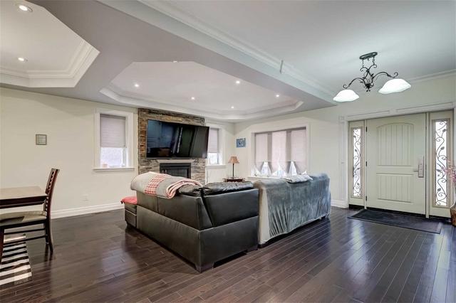 21 Thornton Ave, House detached with 4 bedrooms, 4 bathrooms and 7 parking in Toronto ON | Image 27