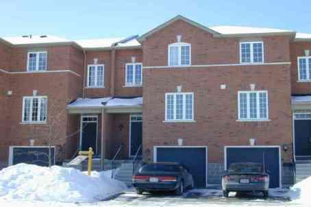 56 - 120 Railroad St, Townhouse with 3 bedrooms, 2 bathrooms and null parking in Brampton ON | Image 1