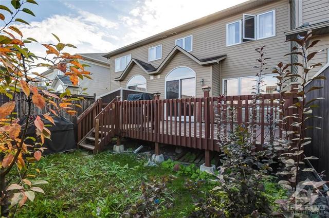233 Wildcliff Way, Townhouse with 3 bedrooms, 3 bathrooms and 3 parking in Ottawa ON | Image 30
