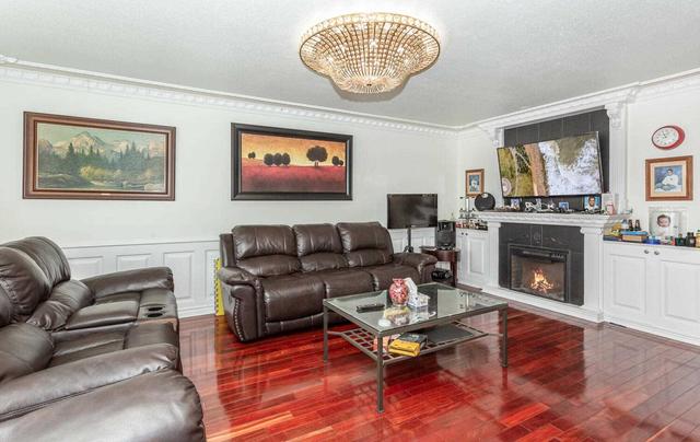 475 Silverstone Dr, House detached with 3 bedrooms, 3 bathrooms and 5 parking in Toronto ON | Image 36