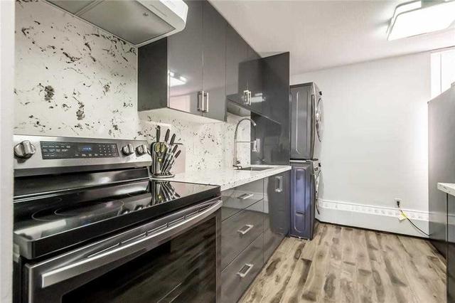717 - 350 Quigley Rd, Condo with 3 bedrooms, 1 bathrooms and 1 parking in Hamilton ON | Image 13