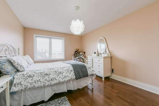 875 St Clarens Ave, House detached with 3 bedrooms, 5 bathrooms and 4 parking in Toronto ON | Image 20