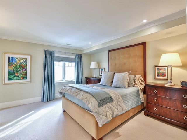 17 Summerhill Gdns, House semidetached with 3 bedrooms, 4 bathrooms and 1 parking in Toronto ON | Image 16