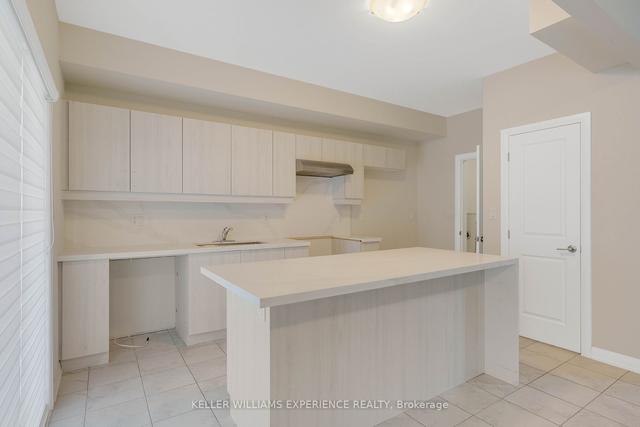 26 Alaskan Hts, House detached with 3 bedrooms, 3 bathrooms and 3 parking in Barrie ON | Image 9