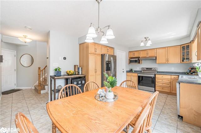 7 Bard Boulevard, House detached with 4 bedrooms, 2 bathrooms and 4 parking in Guelph ON | Image 10