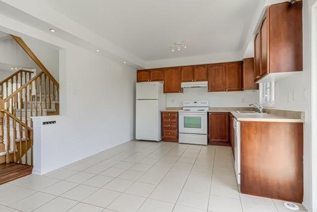 100 Onley Lane, House attached with 3 bedrooms, 4 bathrooms and 3 parking in Milton ON | Image 9