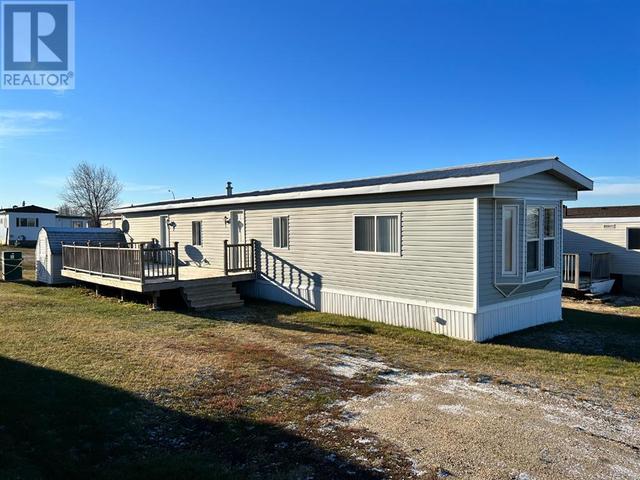 18, - 4504 48 Avenue, Home with 3 bedrooms, 1 bathrooms and 2 parking in Valleyview AB | Card Image