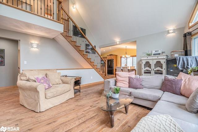 793016 Simcoe County Road 124, House detached with 4 bedrooms, 3 bathrooms and 15 parking in Grey Highlands ON | Image 10
