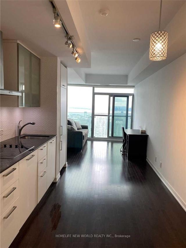 6207 - 14 York St, Condo with 1 bedrooms, 1 bathrooms and 0 parking in Toronto ON | Image 12
