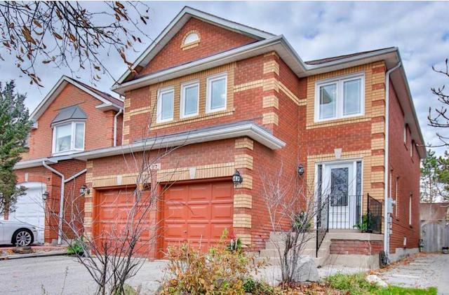 100 Ravenscliffe Crt, House detached with 4 bedrooms, 3 bathrooms and 4 parking in Brampton ON | Image 1