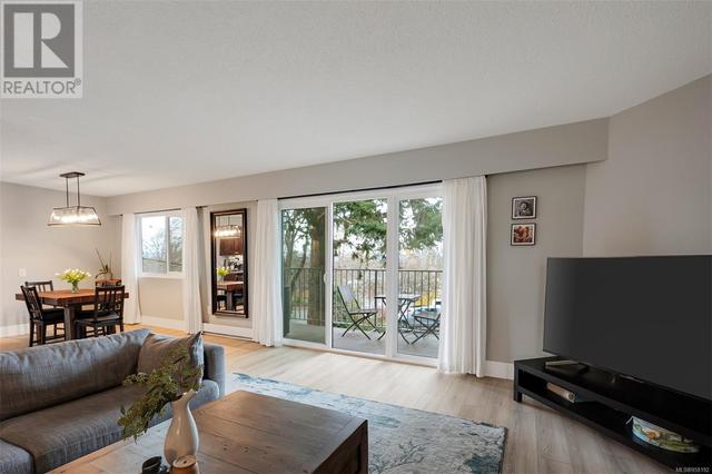 201 - 1625 Belmont Ave, Condo with 2 bedrooms, 2 bathrooms and 1 parking in Victoria BC | Image 10