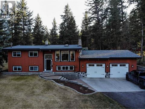45 Country Club Boulevard, House detached with 4 bedrooms, 2 bathrooms and null parking in Williams Lake BC | Card Image