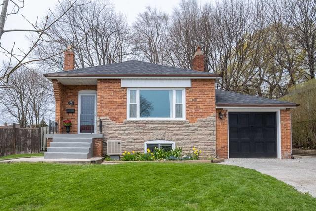 4 Cliffside Dr, House detached with 3 bedrooms, 2 bathrooms and 5 parking in Toronto ON | Image 1