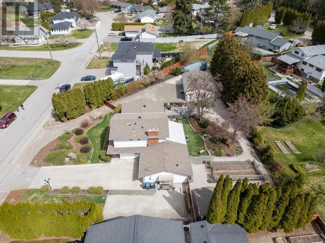 2401 Crestview Road, House detached with 5 bedrooms, 4 bathrooms and 5 parking in West Kelowna BC | Image 67