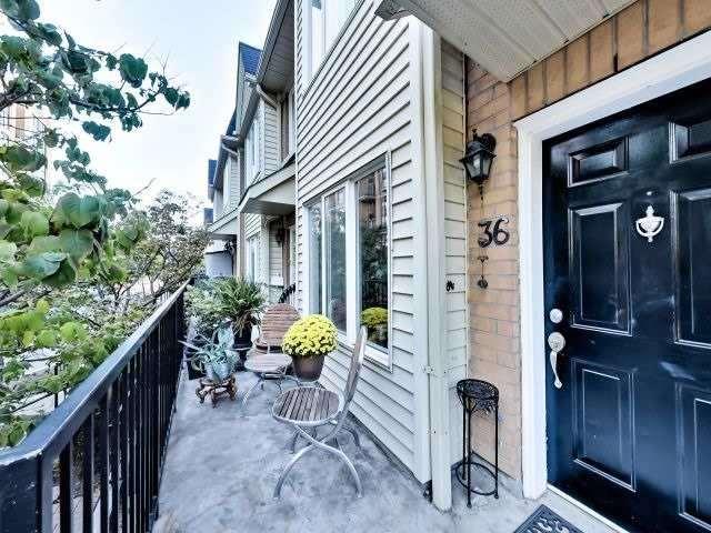 th 36 - 208 Niagara St, Townhouse with 3 bedrooms, 2 bathrooms and 1 parking in Toronto ON | Image 2