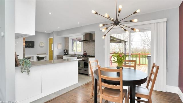 74 Larkspur Crescent, House detached with 5 bedrooms, 2 bathrooms and 7 parking in London ON | Image 2
