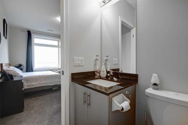 606 - 39 New Delhi Dr, Condo with 3 bedrooms, 2 bathrooms and 2 parking in Markham ON | Image 11