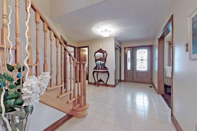 231 Killian Rd, House detached with 4 bedrooms, 4 bathrooms and 4 parking in Vaughan ON | Image 13