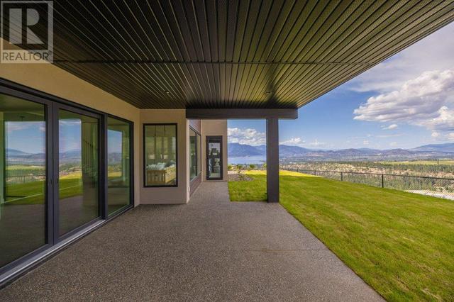 1054 Emslie Street, House detached with 3 bedrooms, 2 bathrooms and 4 parking in Kelowna BC | Image 80