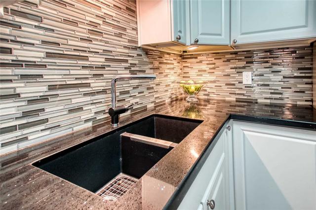 65 - 830 Stainton Dr, Townhouse with 3 bedrooms, 3 bathrooms and 2 parking in Mississauga ON | Image 4