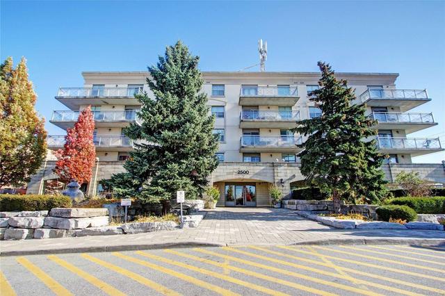 314 - 2500 Rutherford Rd, Condo with 2 bedrooms, 2 bathrooms and null parking in Vaughan ON | Image 1