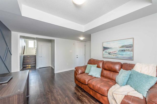 39 Volner Rd, House attached with 3 bedrooms, 3 bathrooms and 3 parking in Brampton ON | Image 27