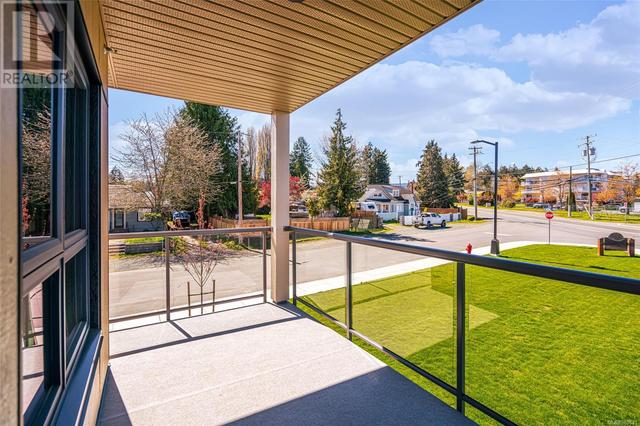 201 - 140 Jensen Ave W, Condo with 3 bedrooms, 2 bathrooms and 2 parking in Parksville BC | Image 20