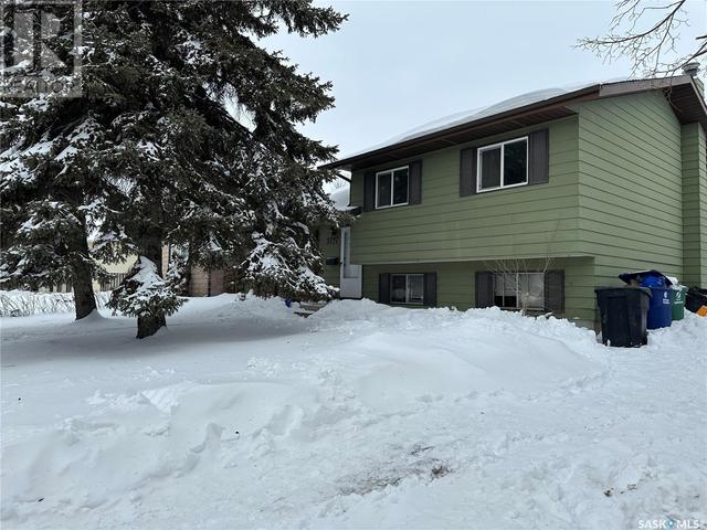 3727 Taylor Street E, House detached with 6 bedrooms, 3 bathrooms and null parking in Saskatoon SK | Image 1