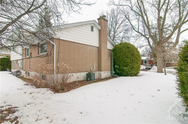 1787 Laxton Crescent, House detached with 3 bedrooms, 2 bathrooms and 3 parking in Ottawa ON | Image 23