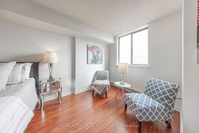 1007 - 160 Alton Towers Circ, Condo with 2 bedrooms, 2 bathrooms and 1 parking in Toronto ON | Image 13