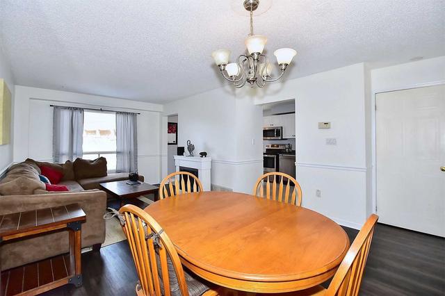 62 Windham Cres, House detached with 3 bedrooms, 2 bathrooms and 3 parking in Clarington ON | Image 2