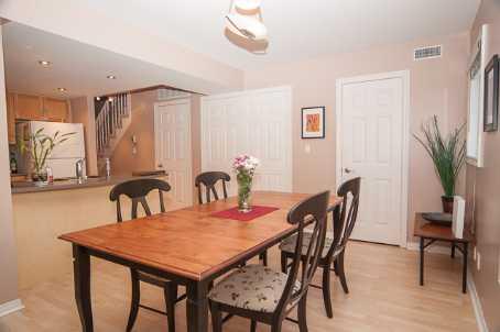th42 - 208 Niagara St, Townhouse with 3 bedrooms, 2 bathrooms and 1 parking in Toronto ON | Image 4