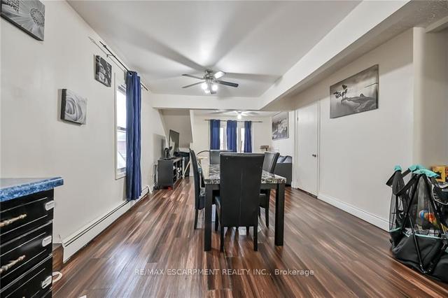 90 Rosslyn Ave S, House detached with 3 bedrooms, 3 bathrooms and 1 parking in Hamilton ON | Image 4