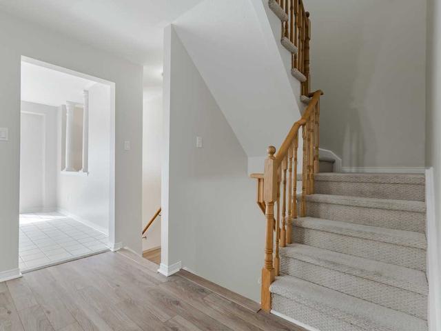 10 - 2370 Britannia Rd W, Townhouse with 3 bedrooms, 3 bathrooms and 2 parking in Mississauga ON | Image 2