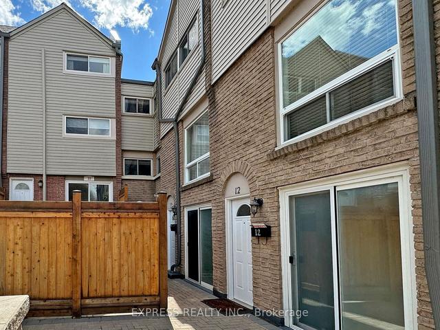 18 - 1666 Queen St E, Townhouse with 3 bedrooms, 1 bathrooms and 1 parking in Toronto ON | Image 12