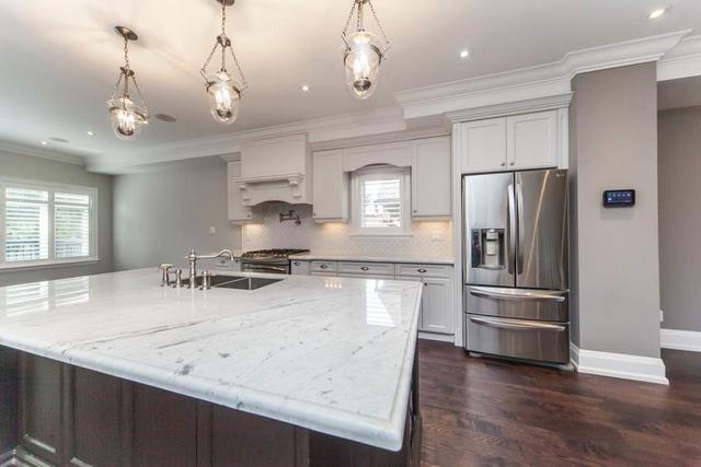213 Virginia Ave, House detached with 4 bedrooms, 4 bathrooms and 2 parking in Toronto ON | Image 5